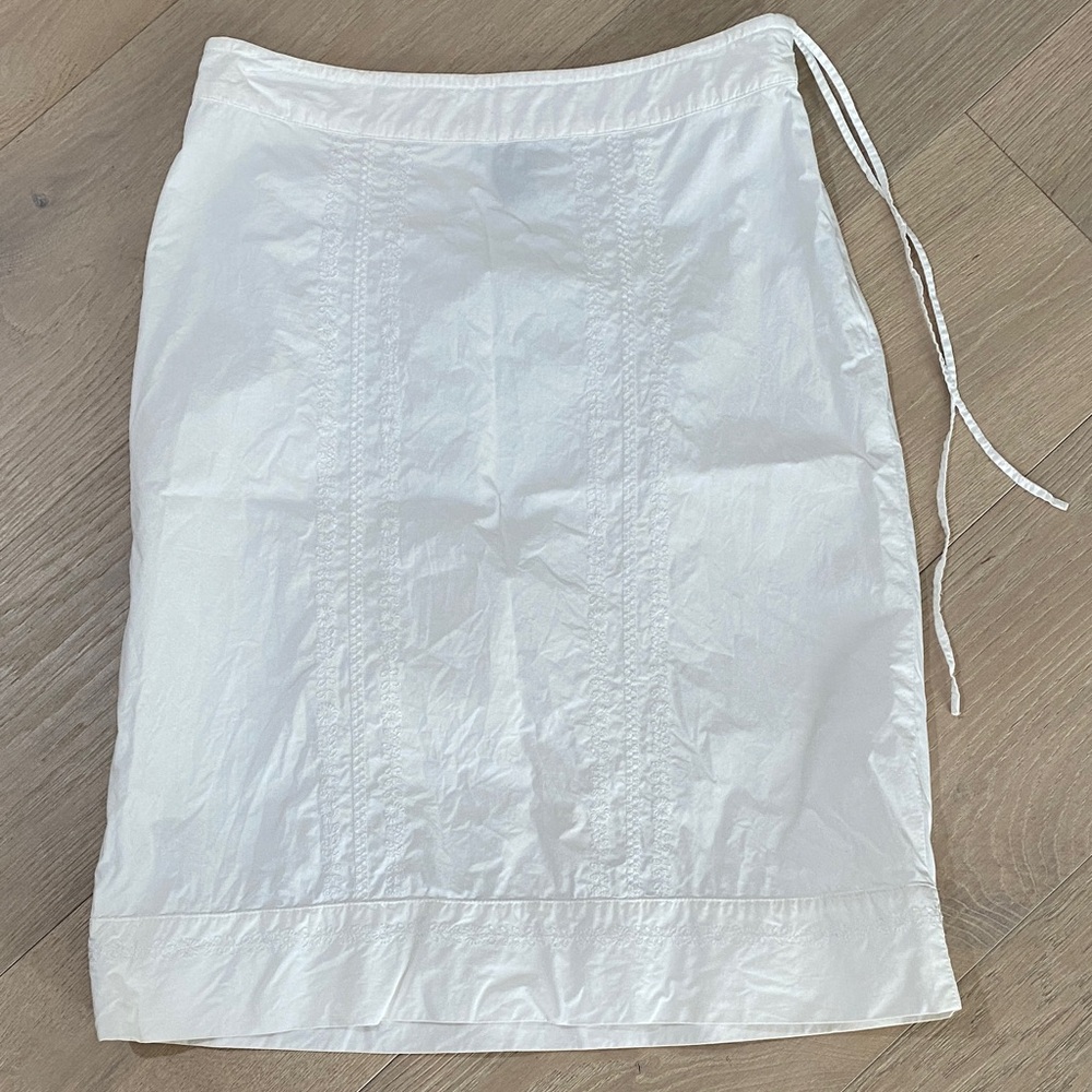 The Limited Embroidered White Pencil Skirt